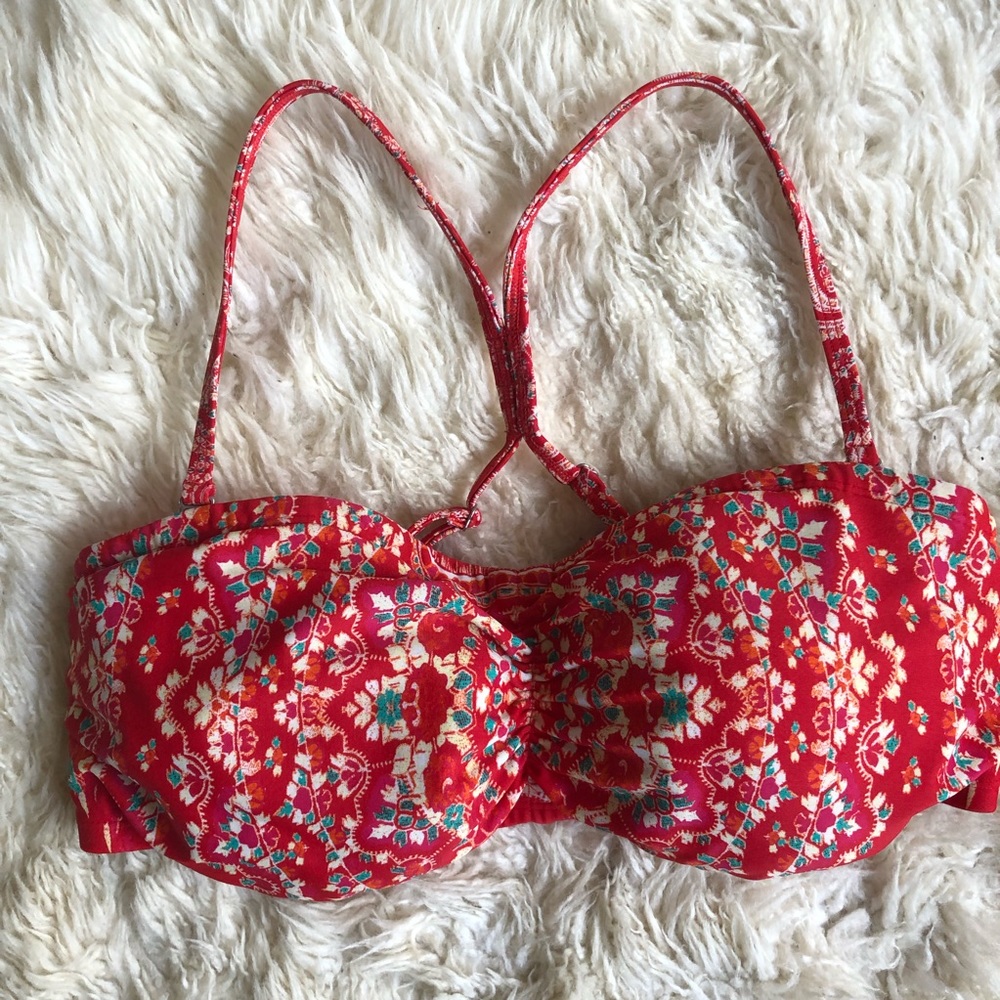 Athleta Red and Green Patterned Bikini Top